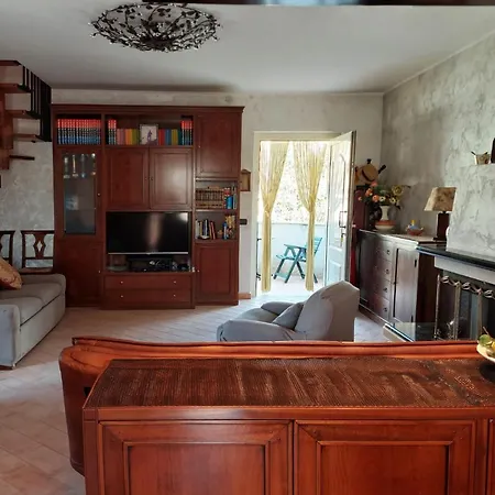 Semesterbostad Casa Bannella Borgo San Pietro